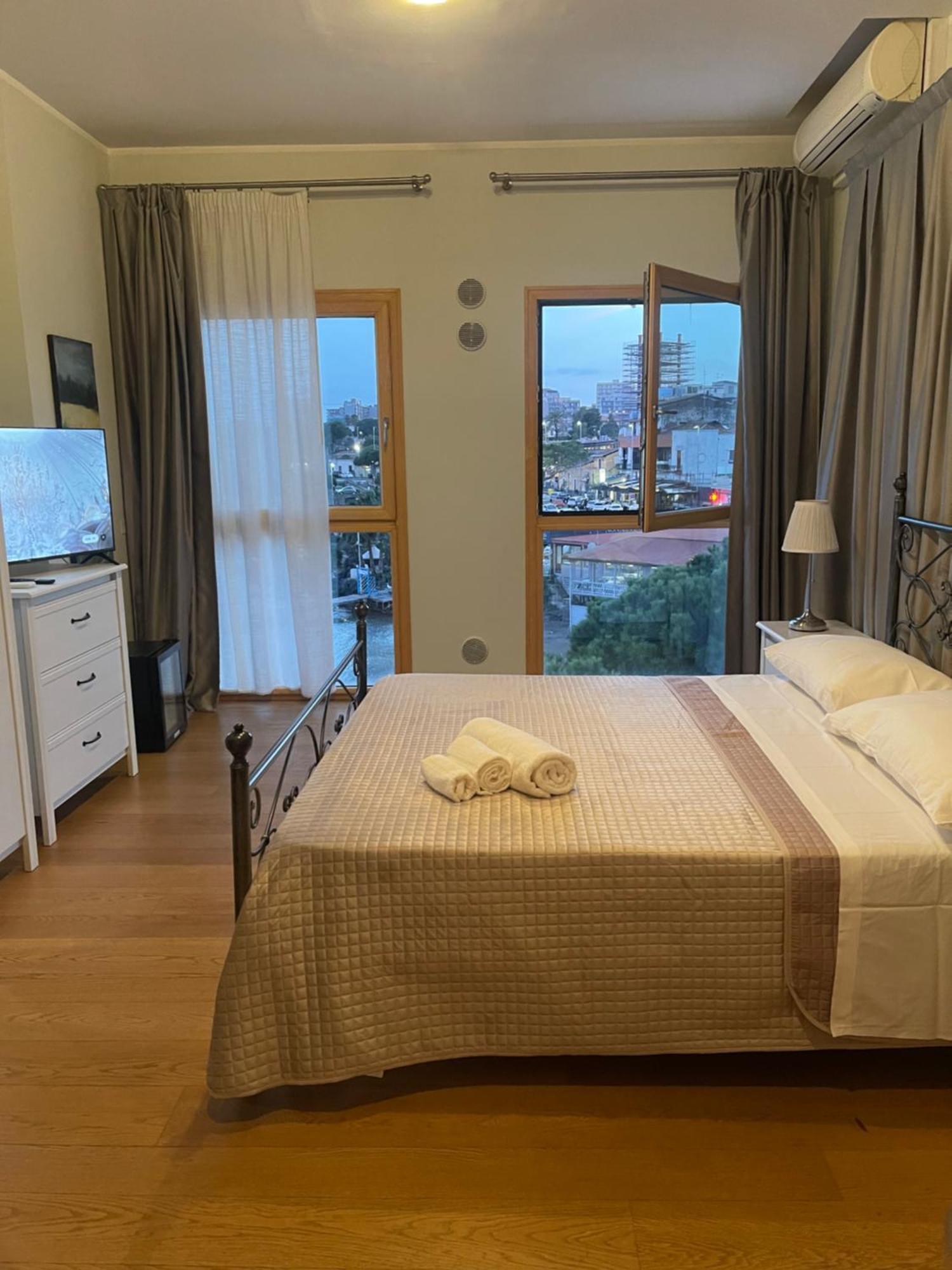 カターニア Baia Di Ognina Bed & Breakfast エクステリア 写真