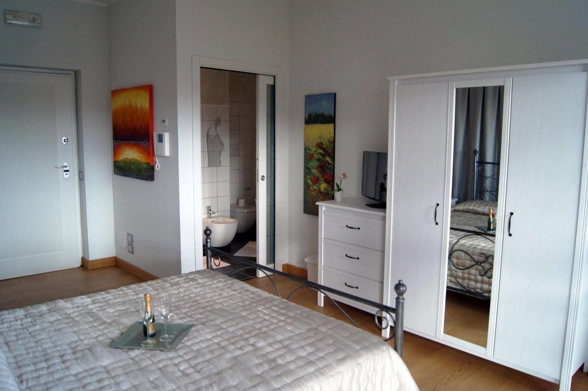 カターニア Baia Di Ognina Bed & Breakfast エクステリア 写真